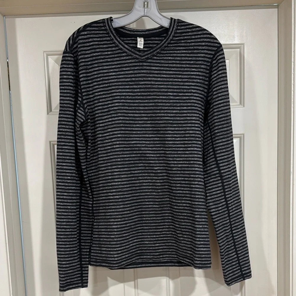 Lululemon Speed Long Sleeve - Picture 9 of 13